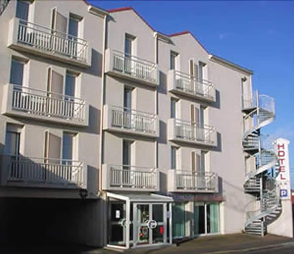 Brit Hotel Les Alizes Порнік Екстер'єр фото