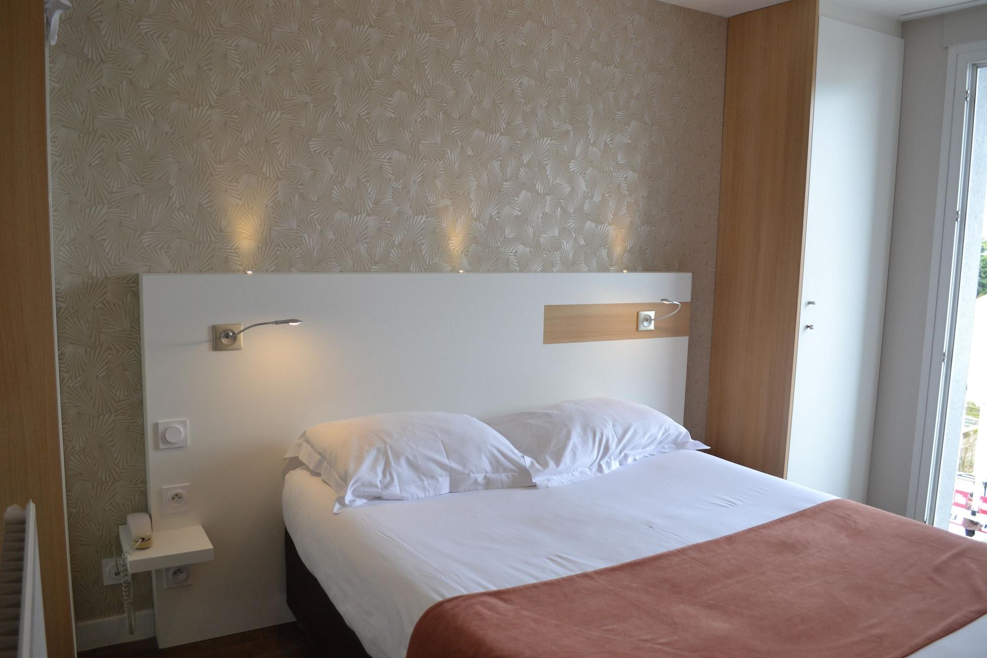 Brit Hotel Les Alizes Порнік Екстер'єр фото
