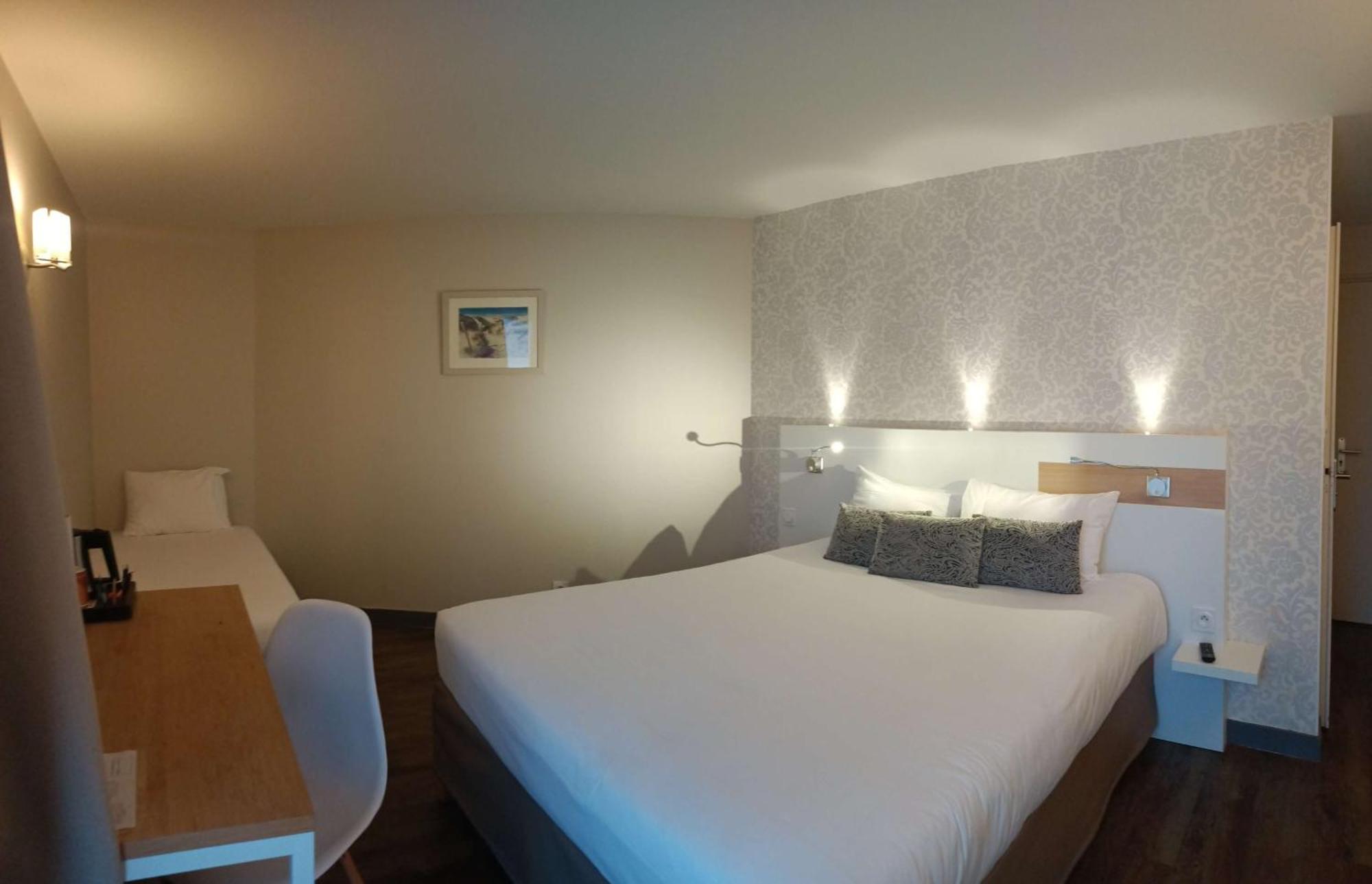 Brit Hotel Les Alizes Порнік Екстер'єр фото