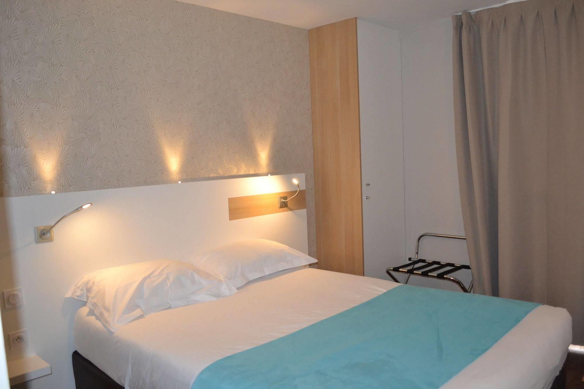 Brit Hotel Les Alizes Порнік Екстер'єр фото